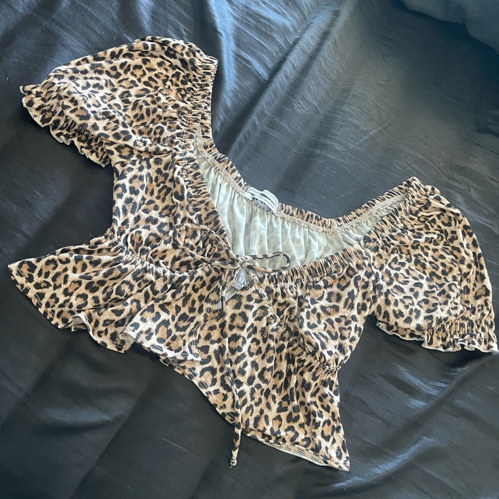 Leopard Print Off-Shoulder Top